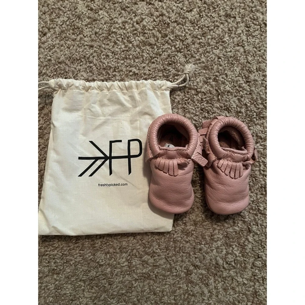 Freshly Picked blush Moccasins size 4